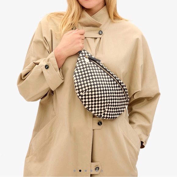 Clare V Black and Cream Grande Fanny Crossbody Bag - Picture 9 of 10